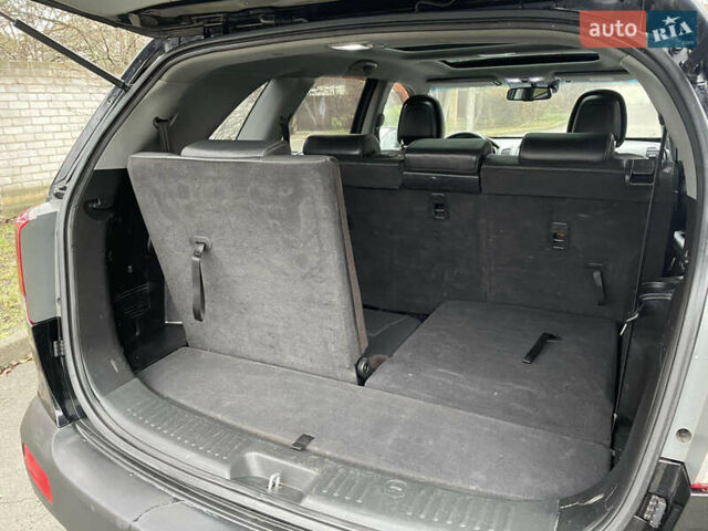 Чорний Кіа Соренто, об'ємом двигуна 2.2 л та пробігом 247 тис. км за 11999 $, фото 13 на Automoto.ua