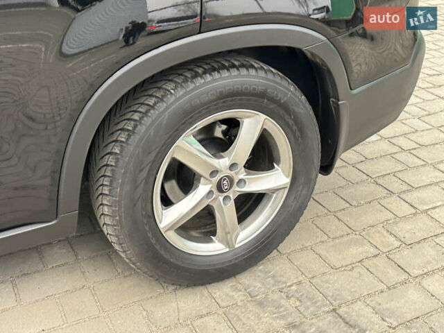 Чорний Кіа Соренто, об'ємом двигуна 2.2 л та пробігом 247 тис. км за 11250 $, фото 24 на Automoto.ua