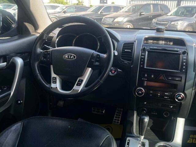 Чорний Кіа Соренто, об'ємом двигуна 2.2 л та пробігом 255 тис. км за 14500 $, фото 19 на Automoto.ua