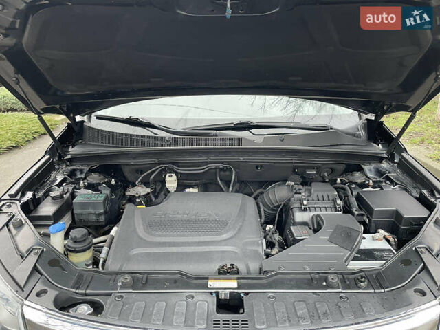 Чорний Кіа Соренто, об'ємом двигуна 2.2 л та пробігом 247 тис. км за 11999 $, фото 30 на Automoto.ua