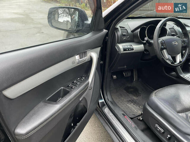 Чорний Кіа Соренто, об'ємом двигуна 2.2 л та пробігом 247 тис. км за 11999 $, фото 15 на Automoto.ua