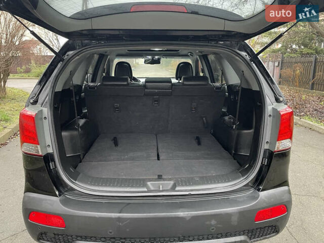 Чорний Кіа Соренто, об'ємом двигуна 2.2 л та пробігом 247 тис. км за 11999 $, фото 22 на Automoto.ua
