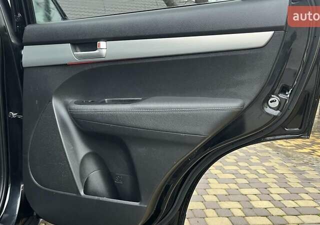 Черный Киа Соренто, объемом двигателя 2.2 л и пробегом 173 тыс. км за 13448 $, фото 52 на Automoto.ua