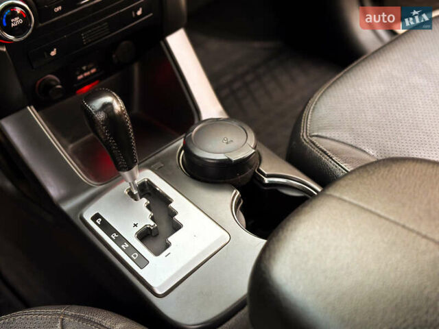 Чорний Кіа Соренто, об'ємом двигуна 2.2 л та пробігом 250 тис. км за 12999 $, фото 16 на Automoto.ua