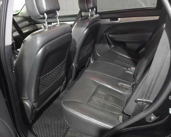 Черный Киа Соренто, объемом двигателя 2.2 л и пробегом 284 тыс. км за 12800 $, фото 11 на Automoto.ua