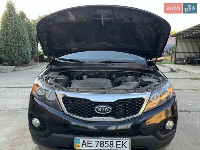 Чорний Кіа Соренто, об'ємом двигуна 2.2 л та пробігом 241 тис. км за 12500 $, фото 41 на Automoto.ua