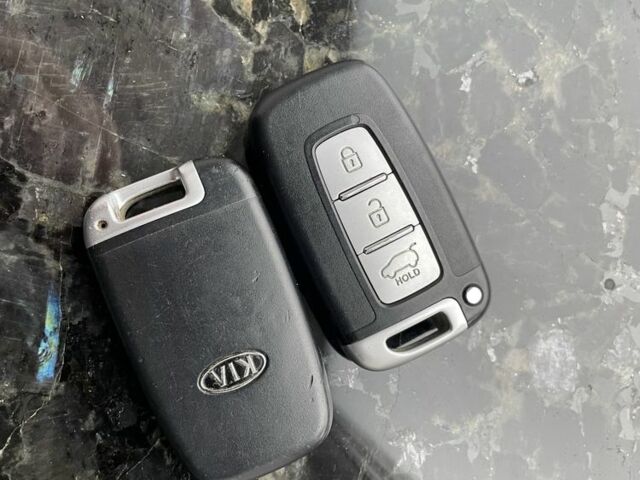 Черный Киа Соренто, объемом двигателя 2.2 л и пробегом 247 тыс. км за 11999 $, фото 23 на Automoto.ua