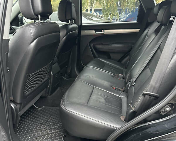 Чорний Кіа Соренто, об'ємом двигуна 2.2 л та пробігом 238 тис. км за 12700 $, фото 16 на Automoto.ua