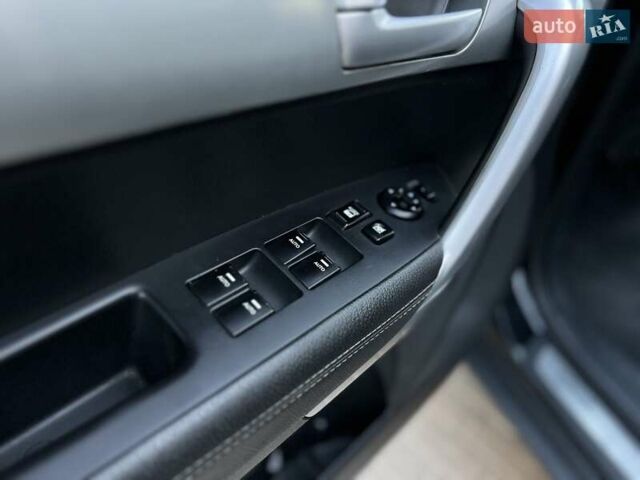 Черный Киа Соренто, объемом двигателя 2.4 л и пробегом 186 тыс. км за 13800 $, фото 46 на Automoto.ua