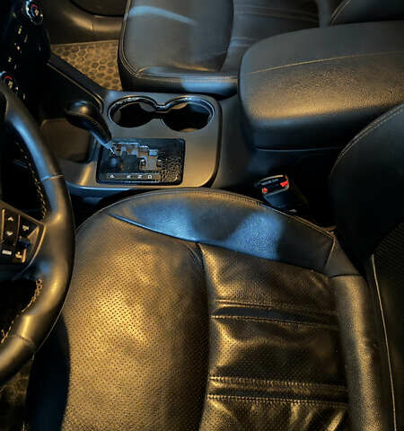 Черный Киа Соренто, объемом двигателя 2.2 л и пробегом 283 тыс. км за 13700 $, фото 5 на Automoto.ua