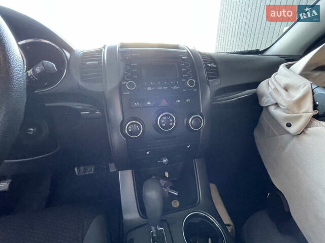 Черный Киа Соренто, объемом двигателя 2.4 л и пробегом 100 тыс. км за 11500 $, фото 17 на Automoto.ua