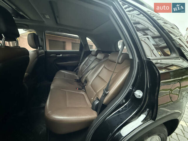 Чорний Кіа Соренто, об'ємом двигуна 2.2 л та пробігом 215 тис. км за 13150 $, фото 35 на Automoto.ua