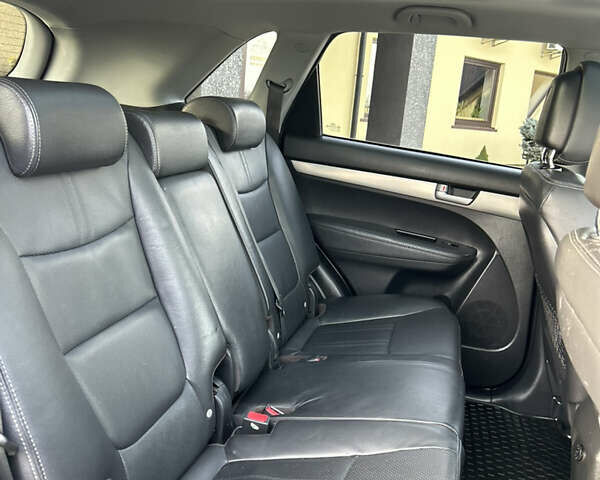 Черный Киа Соренто, объемом двигателя 2.2 л и пробегом 215 тыс. км за 13700 $, фото 85 на Automoto.ua