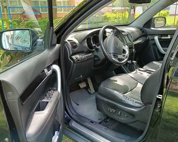 Черный Киа Соренто, объемом двигателя 2.2 л и пробегом 316 тыс. км за 12100 $, фото 3 на Automoto.ua