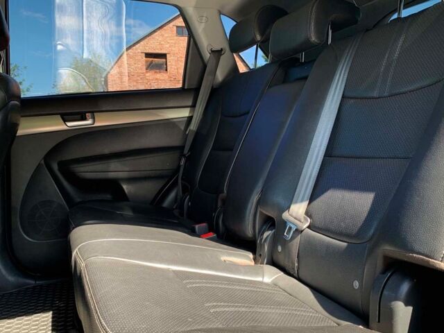 Черный Киа Соренто, объемом двигателя 2.2 л и пробегом 257 тыс. км за 13850 $, фото 14 на Automoto.ua