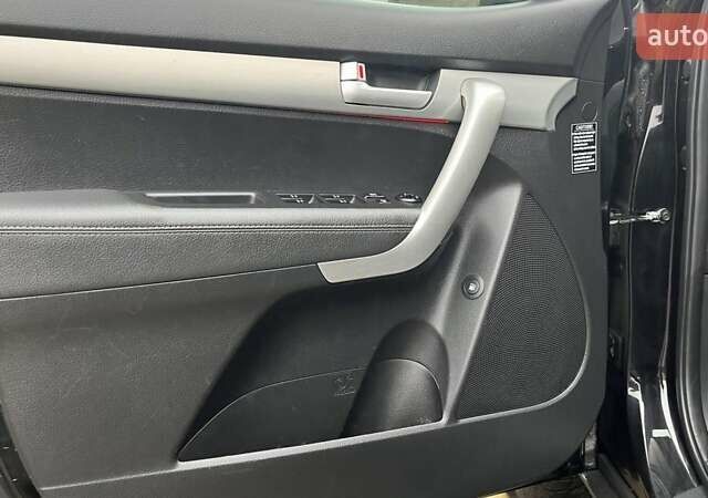 Черный Киа Соренто, объемом двигателя 2.2 л и пробегом 173 тыс. км за 13448 $, фото 63 на Automoto.ua