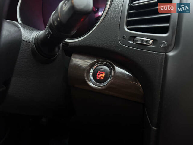 Чорний Кіа Соренто, об'ємом двигуна 2.2 л та пробігом 215 тис. км за 13150 $, фото 55 на Automoto.ua