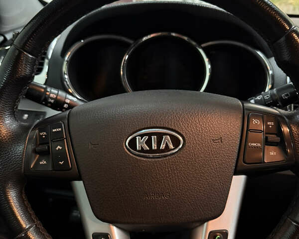 Чорний Кіа Соренто, об'ємом двигуна 2.2 л та пробігом 284 тис. км за 12900 $, фото 20 на Automoto.ua