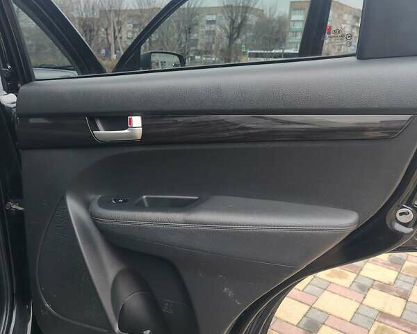Черный Киа Соренто, объемом двигателя 2.2 л и пробегом 236 тыс. км за 12200 $, фото 25 на Automoto.ua