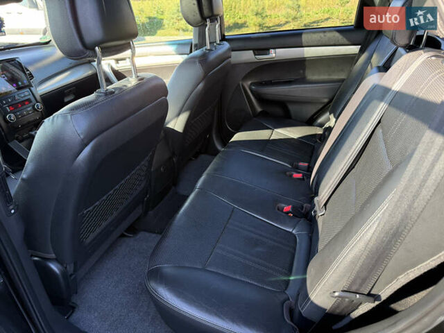 Черный Киа Соренто, объемом двигателя 2.2 л и пробегом 207 тыс. км за 13700 $, фото 12 на Automoto.ua