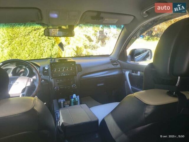 Черный Киа Соренто, объемом двигателя 2.2 л и пробегом 242 тыс. км за 13700 $, фото 16 на Automoto.ua