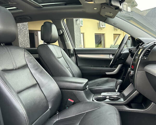Черный Киа Соренто, объемом двигателя 2.2 л и пробегом 215 тыс. км за 13700 $, фото 46 на Automoto.ua