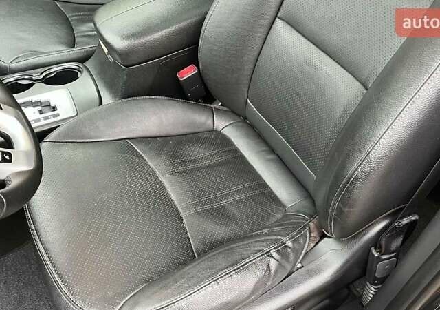 Черный Киа Соренто, объемом двигателя 2.2 л и пробегом 173 тыс. км за 13448 $, фото 64 на Automoto.ua