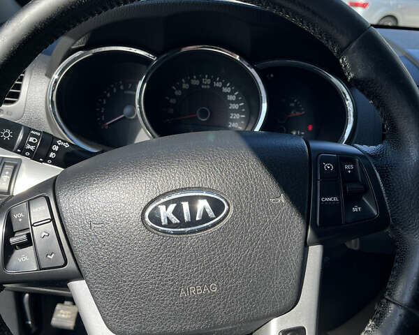 Чорний Кіа Соренто, об'ємом двигуна 2.4 л та пробігом 143 тис. км за 13100 $, фото 12 на Automoto.ua