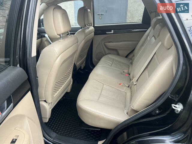 Черный Киа Соренто, объемом двигателя 2.2 л и пробегом 203 тыс. км за 15500 $, фото 24 на Automoto.ua