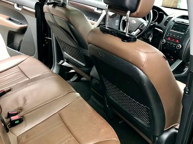 Черный Киа Соренто, объемом двигателя 2.2 л и пробегом 222 тыс. км за 14500 $, фото 6 на Automoto.ua