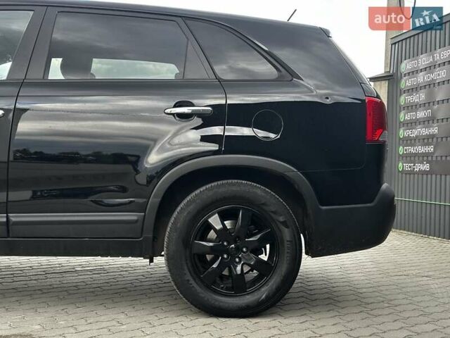 Киа Соренто 2012 в Львове на Automoto.ua Черный Киа Соренто, объемом двигателя 2.4 л и пробегом 270 тыс. км за 9599 $, фото 5 на Automoto.ua
