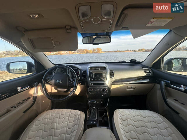 Чорний Кіа Соренто, об'ємом двигуна 2.2 л та пробігом 240 тис. км за 12950 $, фото 56 на Automoto.ua