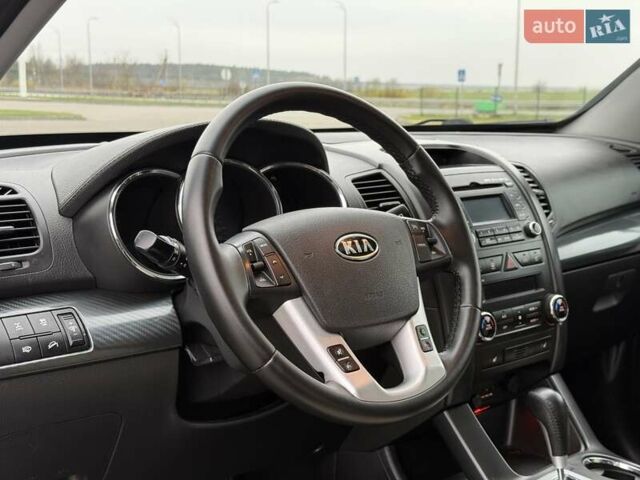 Чорний Кіа Соренто, об'ємом двигуна 2.2 л та пробігом 213 тис. км за 14499 $, фото 23 на Automoto.ua