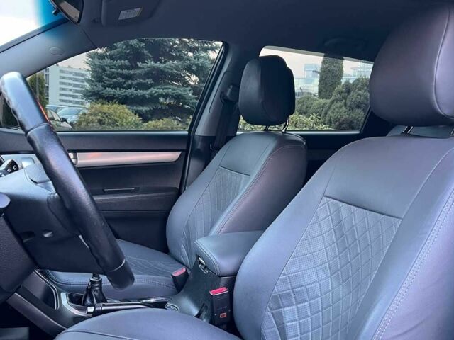 Черный Киа Соренто, объемом двигателя 2.4 л и пробегом 93 тыс. км за 12300 $, фото 8 на Automoto.ua