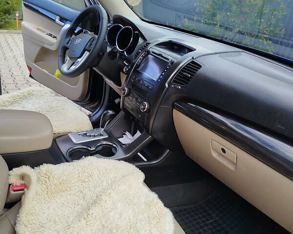 Киа Соренто 2012 в Черновцах на Automoto.ua Черный Киа Соренто, объемом двигателя 2.2 л и пробегом 203 тыс. км за 15500 $, фото 4 на Automoto.ua