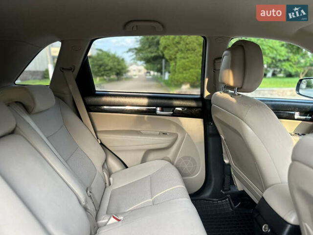 Черный Киа Соренто, объемом двигателя 2.2 л и пробегом 240 тыс. км за 13500 $, фото 46 на Automoto.ua