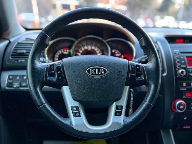 Черный Киа Соренто, объемом двигателя 2.4 л и пробегом 93 тыс. км за 12300 $, фото 10 на Automoto.ua