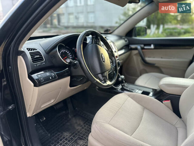 Черный Киа Соренто, объемом двигателя 2.2 л и пробегом 240 тыс. км за 13500 $, фото 62 на Automoto.ua