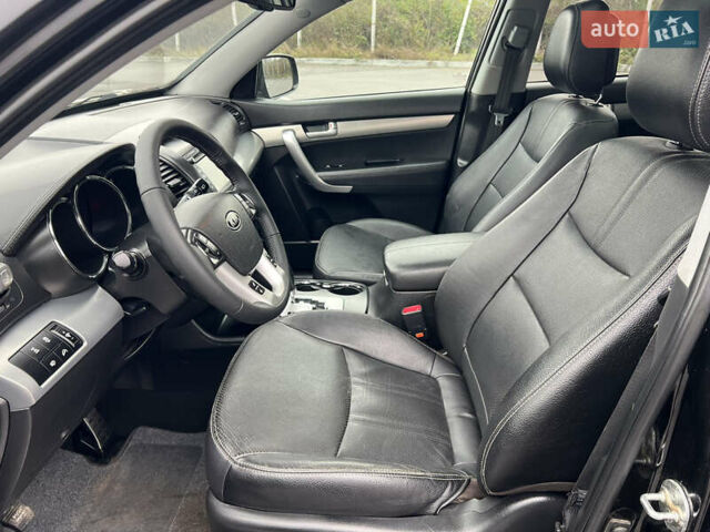 Черный Киа Соренто, объемом двигателя 2.2 л и пробегом 199 тыс. км за 15500 $, фото 29 на Automoto.ua