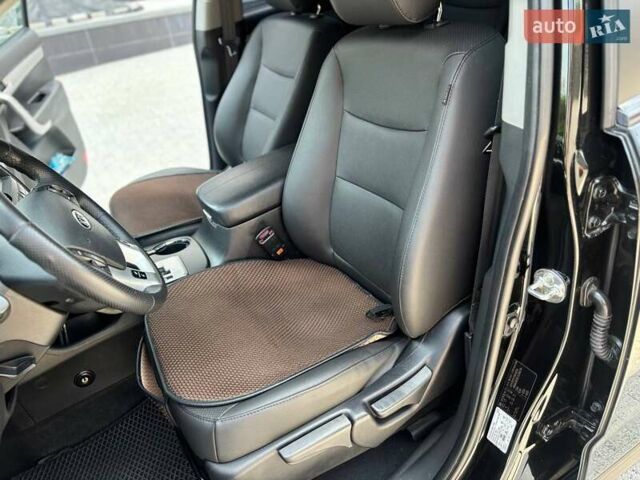 Черный Киа Соренто, объемом двигателя 2.36 л и пробегом 180 тыс. км за 13200 $, фото 5 на Automoto.ua
