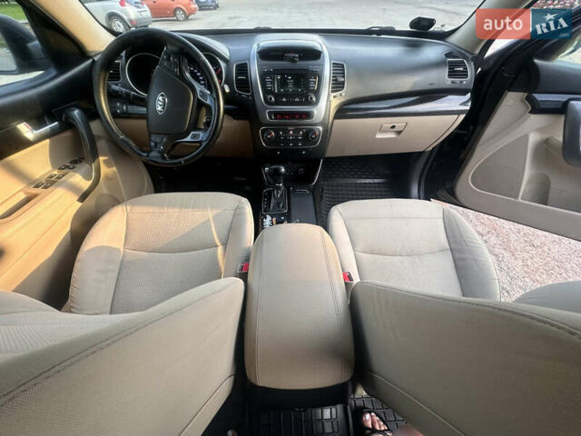 Черный Киа Соренто, объемом двигателя 2.2 л и пробегом 240 тыс. км за 13500 $, фото 50 на Automoto.ua