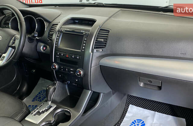 Чорний Кіа Соренто, об'ємом двигуна 2.2 л та пробігом 153 тис. км за 15450 $, фото 18 на Automoto.ua