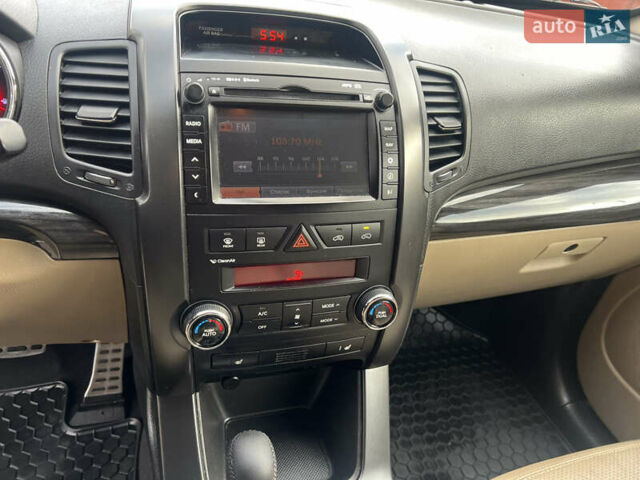 Черный Киа Соренто, объемом двигателя 2.2 л и пробегом 203 тыс. км за 15500 $, фото 17 на Automoto.ua