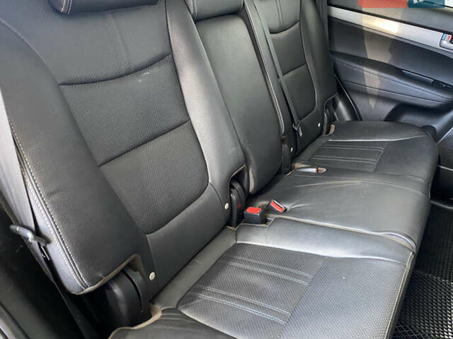 Черный Киа Соренто, объемом двигателя 2.2 л и пробегом 153 тыс. км за 15950 $, фото 9 на Automoto.ua