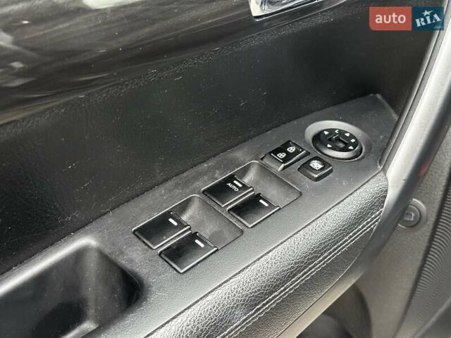 Киа Соренто 2012 в Львове на Automoto.ua Черный Киа Соренто, объемом двигателя 2.4 л и пробегом 270 тыс. км за 9599 $, фото 15 на Automoto.ua