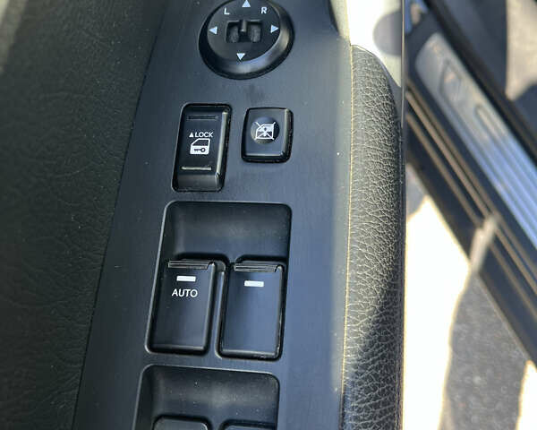 Чорний Кіа Соренто, об'ємом двигуна 2.4 л та пробігом 143 тис. км за 13100 $, фото 17 на Automoto.ua