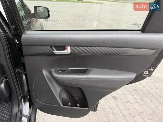 Чорний Кіа Соренто, об'ємом двигуна 2.2 л та пробігом 213 тис. км за 14499 $, фото 49 на Automoto.ua
