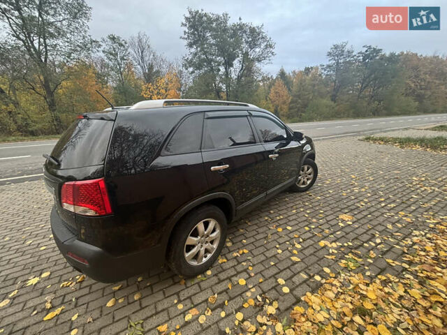 Киа Соренто 2012 в Красилове на Automoto.ua Черный Киа Соренто, объемом двигателя 2.36 л и пробегом 245 тыс. км за 10240 $, фото 5 на Automoto.ua