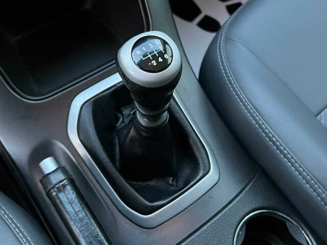 Черный Киа Соренто, объемом двигателя 2.4 л и пробегом 93 тыс. км за 12300 $, фото 15 на Automoto.ua