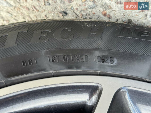 Киа Соренто 2012 в Новояворовск на Automoto.ua Черный Киа Соренто, объемом двигателя 2.2 л и пробегом 233 тыс. км за 16500 $, фото 27 на Automoto.ua